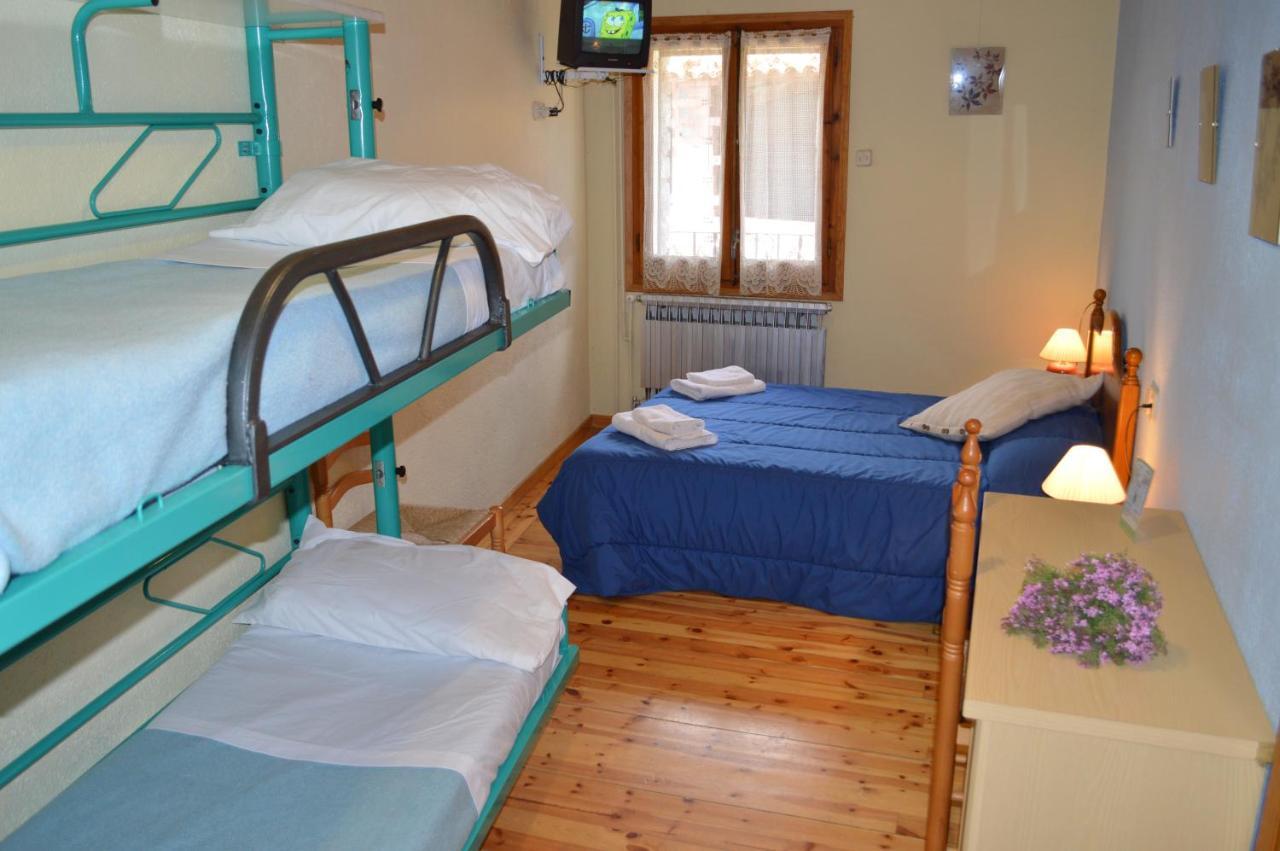Hostal Pas De La Pera Aransá Exteriör bild