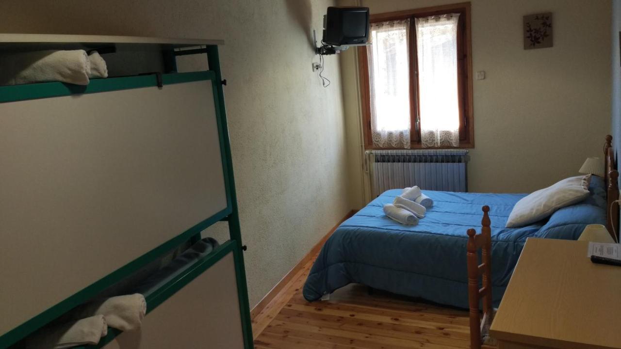 Hostal Pas De La Pera Aransá Exteriör bild