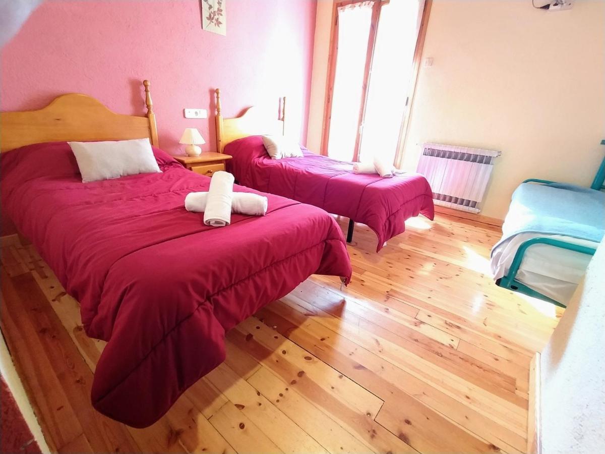 Hostal Pas De La Pera Aransá Exteriör bild